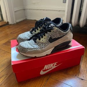 Nike Air Max 90